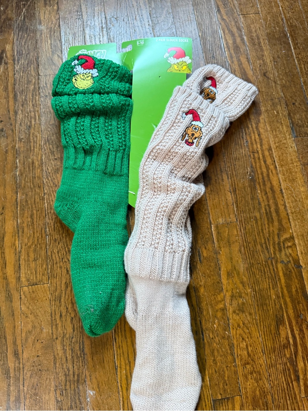 Holiday Cable Knit Slouch Socks - Green & Cream